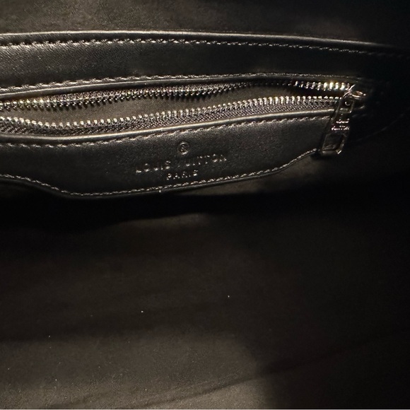 Designer inspired gray weekender - Picture 9 of 11